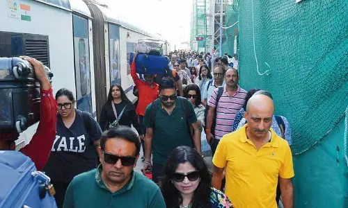 Chandigarh: रेलवे स्टेशन पर कायाकल्प का काम जारी