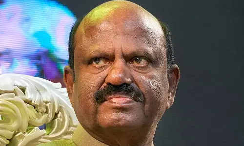 Bengal के राज्यपाल ने चिकित्सकों से अनशन समाप्त करने का आग्रह किया Bengal के राज्यपाल ने चिकित्सकों से अनशन समाप्त करने का आग्रह किया