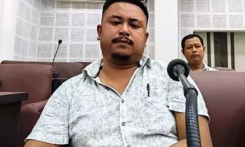 Meghalaya : केएचएडीसी एमडीसी ने जिला चयन समिति की नियुक्तियों में पारदर्शिता की मांग Meghalaya : केएचएडीसी एमडीसी ने जिला चयन समिति की नियुक्तियों में पारदर्शिता की मांग
