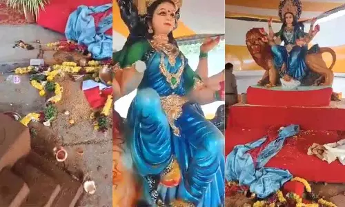Nampally पंडाल में दुर्गा प्रतिमा क्षतिग्रस्त, पुलिस जांच कर रही
