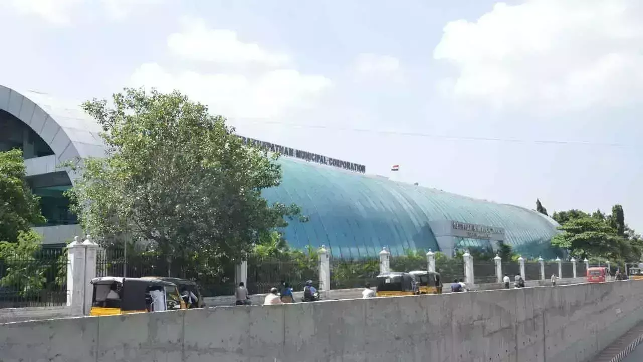 Visakhapatnam: नगरसेवकों के अध्ययन दौरे की आलोचना