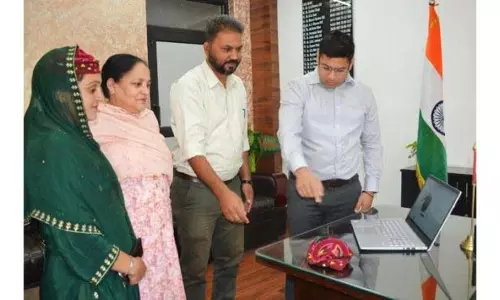 DC Poonch ने मीशो पर एथनिक गोजरी टोपी लॉन्च की