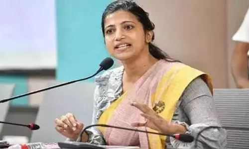 केंद्र ने AIS अधिकारियों को एपी और टीजी कैडर में आवंटित किया केंद्र ने AIS अधिकारियों को एपी और टीजी कैडर में आवंटित किया