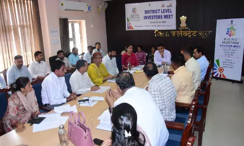 Churu : कलेक्टर अभिषेक सुराणा ने नगर निकाय अधिकारियों की बैठक Churu : कलेक्टर अभिषेक सुराणा ने नगर निकाय अधिकारियों की बैठक
