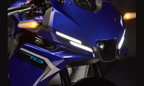 2025 Yamaha R3 नए स्टाइल एलिमेंट्स और फीचर्स के साथ सामने आई, भारत में लॉन्च होने की उम्मीद