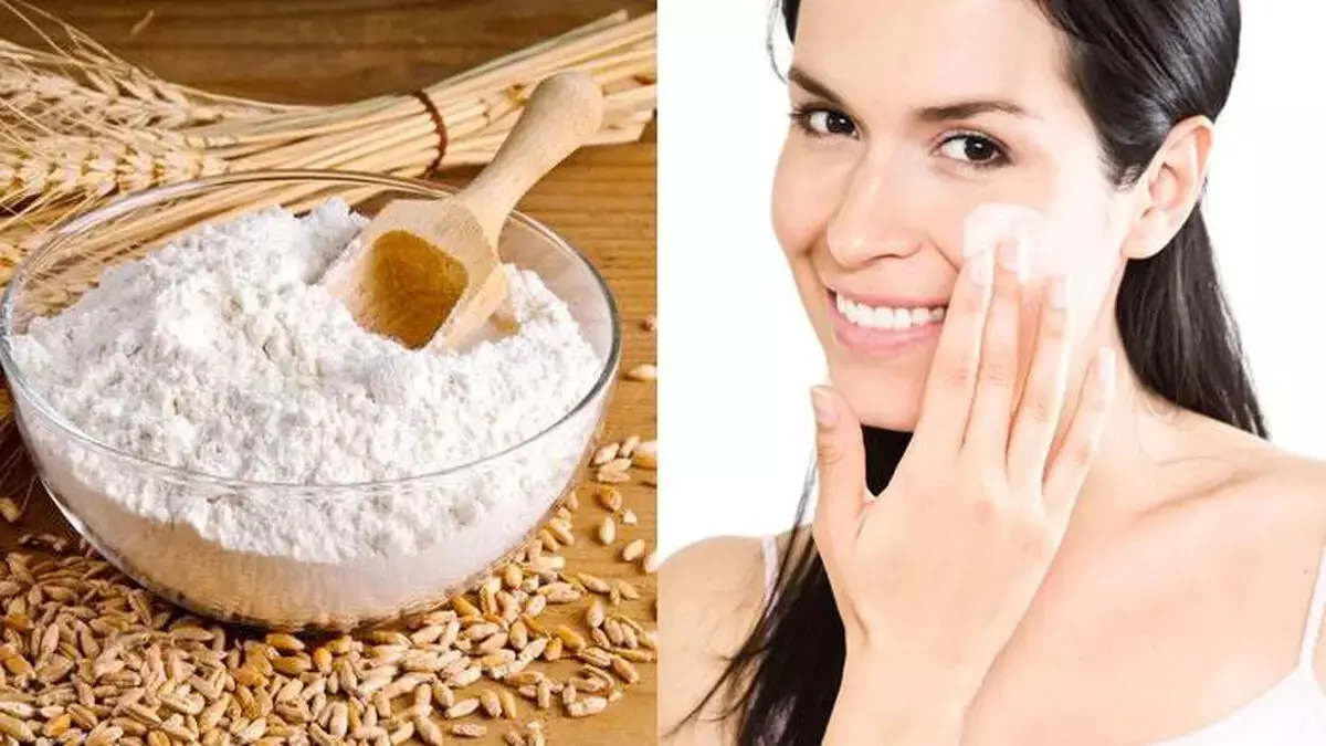 Glowing Skin: इन तरीकों से लगाएं आटा, चेहरा हो जाएगा बेदाग