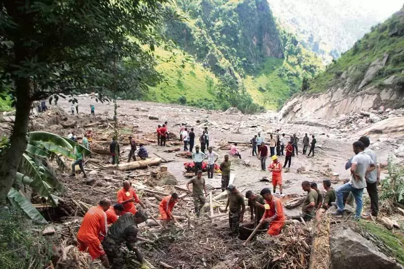 Himachal: इस मानसून में बादल फटने और बाढ़ की घटनाओं में 65 लोगों की मौत