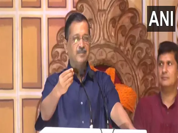 Arvind Kejriwal ने चिराग दिल्ली में मनाया दशहरा, कहा- हम राम राज्य से लेते हैं प्रेरणा