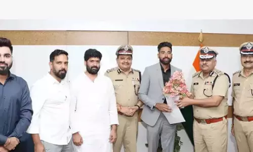 TG: मोहम्मद सिराज ने डीएसपी का पदभार संभाला