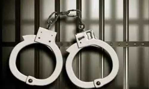Bihar: 198 पेटी शराब के साथ 2 लोग गिरफ्तार