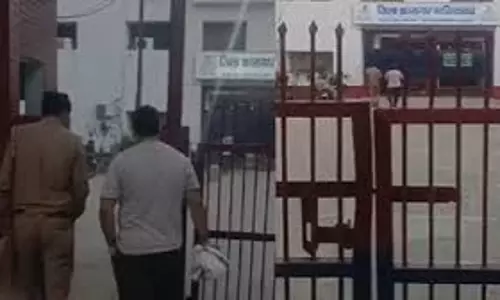 Ghaziabad: पुलिस ने महंत के प्रमुख शिष्य छोटा नरसिंहानंद को किया गिरफ्तार Ghaziabad: पुलिस ने महंत के प्रमुख शिष्य छोटा नरसिंहानंद को किया गिरफ्तार
