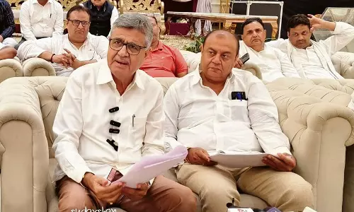 Haryana : बत्रा ने अधिकारियों से कहा निवासियों को स्वच्छ पानी की आपूर्ति सुनिश्चित करें Haryana : बत्रा ने अधिकारियों से कहा निवासियों को स्वच्छ पानी की आपूर्ति सुनिश्चित करें
