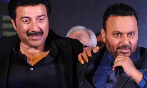 Gadar director अनिल शर्मा ने विजयादशमी पर वनवास की घोषणा की Gadar director अनिल शर्मा ने विजयादशमी पर वनवास की घोषणा की