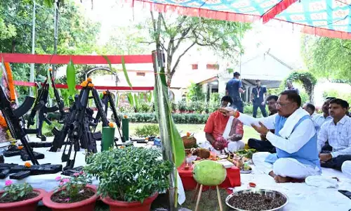 CM विष्णुदेव साय ने विजयदशमी पर्व के अवसर पर किया शस्त्र पूजन