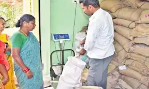 CPI-M ने उचित मूल्य पर 16 आवश्यक वस्तुओं की आपूर्ति की मांग की CPI-M ने उचित मूल्य पर 16 आवश्यक वस्तुओं की आपूर्ति की मांग की