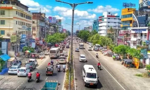 Assam : दुर्गा पूजा विसर्जन के लिए गुवाहाटी में यातायात प्रतिबंध मार्ग देखें