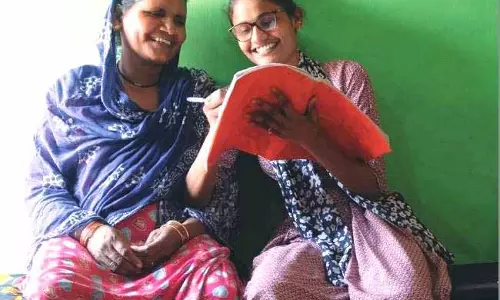 मुख्यमंत्री नोनीबाबू मेधावी शिक्षा सहायता योजना से रूबीना को उच्च शिक्षा के लिए मिली मदद मुख्यमंत्री नोनीबाबू मेधावी शिक्षा सहायता योजना से रूबीना को उच्च शिक्षा के लिए मिली मदद