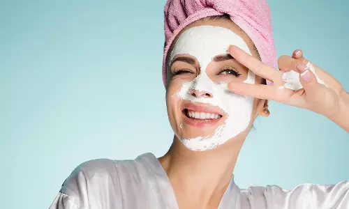 चमकदार और खूबसूरत त्वचा के लिए इस फेशियल मास्क का उपयोग करे