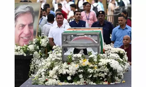 Nagaland : राष्ट्र ने रतन टाटा को अंतिम विदाई दी Nagaland : राष्ट्र ने रतन टाटा को अंतिम विदाई दी