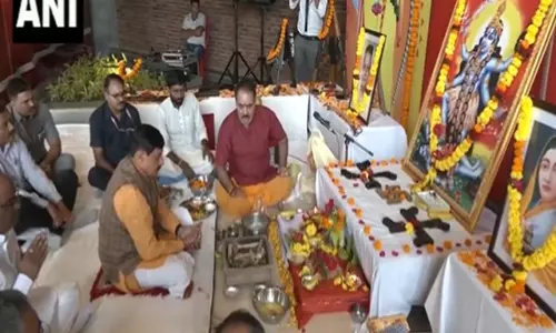 विजयदशमी पर CM Mohan Yadav ने भोपाल में, मंत्री विजयवर्गीय ने धार में की शस्त्र पूजा विजयदशमी पर CM Mohan Yadav ने भोपाल में, मंत्री विजयवर्गीय ने धार में की शस्त्र पूजा