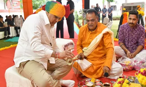 Gujarat के मुख्यमंत्री ने गांधीनगर में विजयादशमी के अवसर पर शस्त्रपूजन किया Gujarat के मुख्यमंत्री ने गांधीनगर में विजयादशमी के अवसर पर शस्त्रपूजन किया