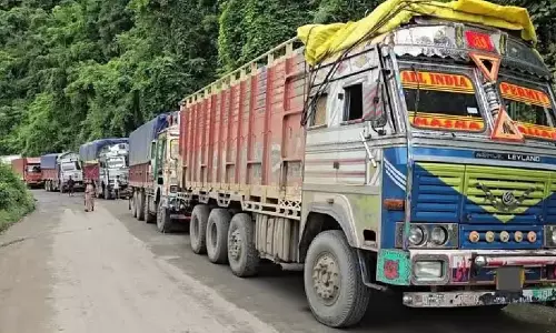 Mizoram के ट्रक मालिक 14 अक्टूबर से राष्ट्रीय राजमार्ग पर चलना बंद कर देंगे Mizoram के ट्रक मालिक 14 अक्टूबर से राष्ट्रीय राजमार्ग पर चलना बंद कर देंगे