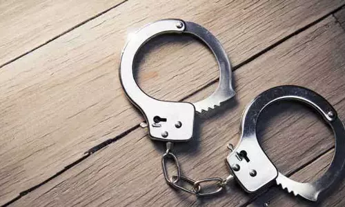 Ludhiana: लाखों रुपये की ठगी करने वाले 10 तांत्रिक गिरफ्तार Ludhiana: लाखों रुपये की ठगी करने वाले 10 तांत्रिक गिरफ्तार