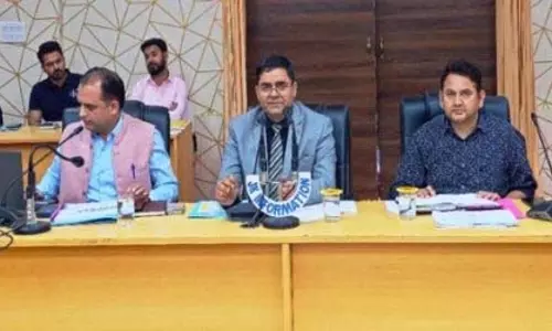 DDC Kishtwar ने मॉडल पंचायतों में सरकारी नीतियों को 100 प्रतिशत लागू करने को कहा DDC Kishtwar ने मॉडल पंचायतों में सरकारी नीतियों को 100 प्रतिशत लागू करने को कहा