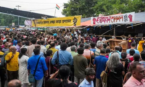 RG Kar: निजी अस्पतालों के डॉक्टरों ने आंशिक रूप से काम बंद करने का आह्वान किया