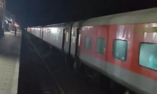 Kavaraipettai दुर्घटना के बाद रेल यातायात बहाल Kavaraipettai दुर्घटना के बाद रेल यातायात बहाल