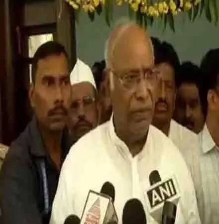 यह कानून और व्यवस्था की विफलता है: बाबा सिद्दीकी की हत्या पर Mallikarjun Kharge