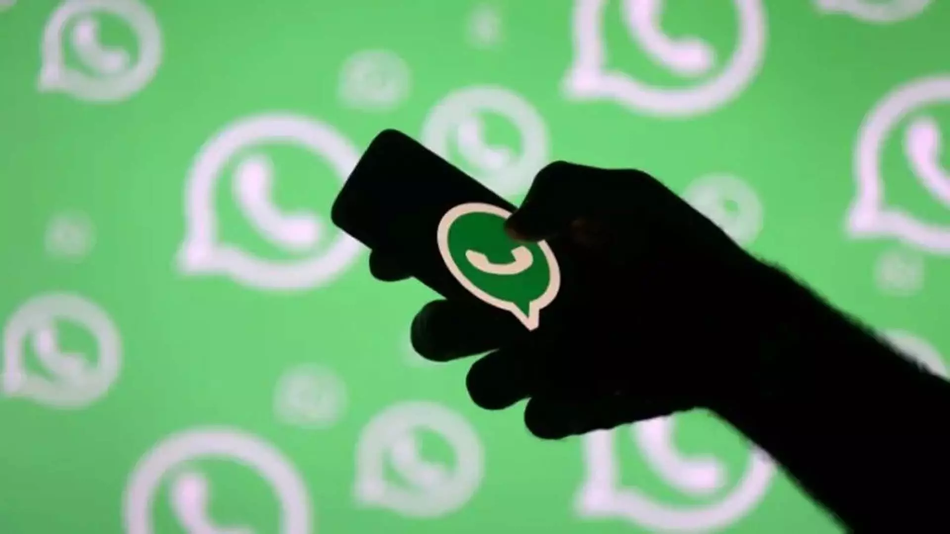 WhatsApp अब यूज़र्स को कम रोशनी में भी साफ़ वीडियो कॉल करने की देता है सुविधा