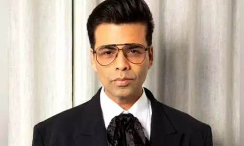 When Karan Johar ने कभी-कभी को मानवीय रिश्तों पर पाठ्यपुस्तक कहा When Karan Johar ने कभी-कभी को मानवीय रिश्तों पर पाठ्यपुस्तक कहा