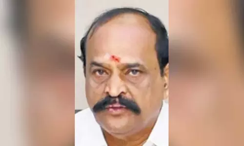 Tamil: तमिलनाडु के विधायक ने सरकारी स्कूल के चित्रण पर आपत्ति जताई Tamil: तमिलनाडु के विधायक ने सरकारी स्कूल के चित्रण पर आपत्ति जताई