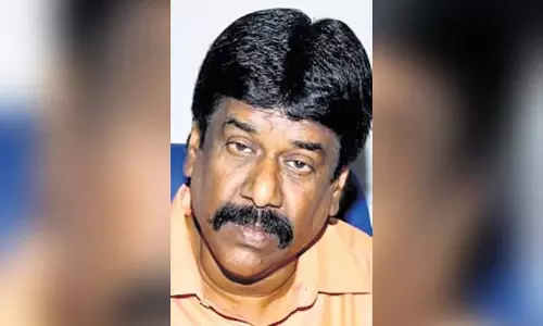 Tamil: कराईकल के डिप्टी कलेक्टर गिरफ्तार Tamil: कराईकल के डिप्टी कलेक्टर गिरफ्तार