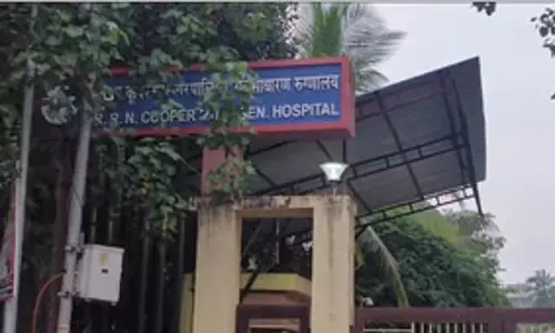 बाबा सिद्दीकी का पार्थिव शरीर पोस्टमार्टम के लिए लाया गया कूपर अस्पताल