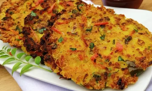 Crispy Potato Cheela बेहद आसान है रेसिपी Crispy Potato Cheela बेहद आसान है रेसिपी