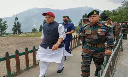 राजनाथ ने J&K में 19 बीआरओ बुनियादी ढांचा परियोजनाओं का उद्घाटन किया