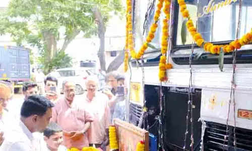 CM ने कहा- सड़क दुर्घटनाओं से बचने के लिए सार्वजनिक परिवहन का उपयोग करें