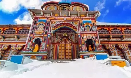 Badrinath धाम के कपाट 17 नवंबर को बंद होंगे Badrinath धाम के कपाट 17 नवंबर को बंद होंगे