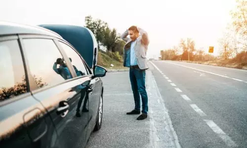 लोगों की सुविधा में सुधार के लिए राजमार्गों पर विभिन्न सेवाएँ प्रदान की जाती लोगों की सुविधा में सुधार के लिए राजमार्गों पर विभिन्न सेवाएँ प्रदान की जाती