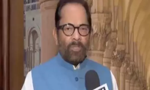 BJP के मुख्तार अब्बास नकवी ने बाबा सिद्दीकी की मौत का राजनीतिकरण करने के लिए विपक्ष की आलोचना की BJP के मुख्तार अब्बास नकवी ने बाबा सिद्दीकी की मौत का राजनीतिकरण करने के लिए विपक्ष की आलोचना की