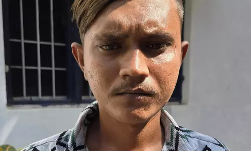 राम मंदिर के सामने लहराया धारदार चाकू, बदमाश गिरफ्तार