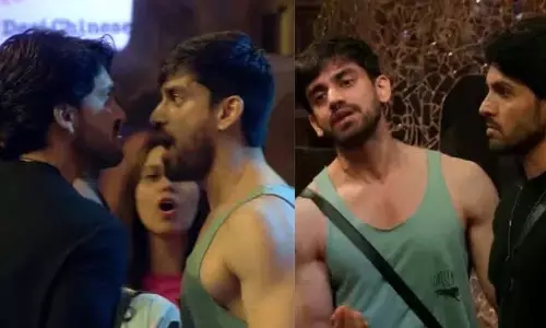 Avinash Mishra को आईने में देखकर खुद की तारीफ करते हुए बोले शहजादा धामी