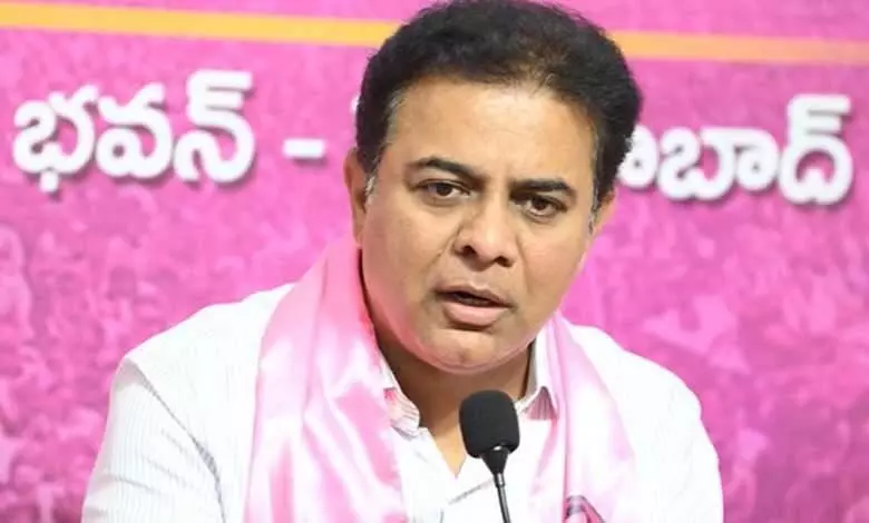 तेलंगाना कांग्रेस नेताओं को ईडी से बचा रहे हैं बड़े भाई: KTR