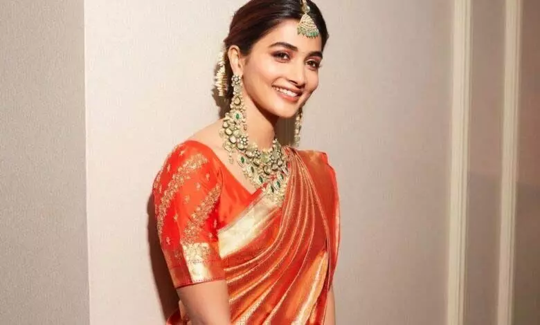 Pooja Hegde अपना जन्मदिन मनाने के लिए श्रीलंका रवाना हुईं