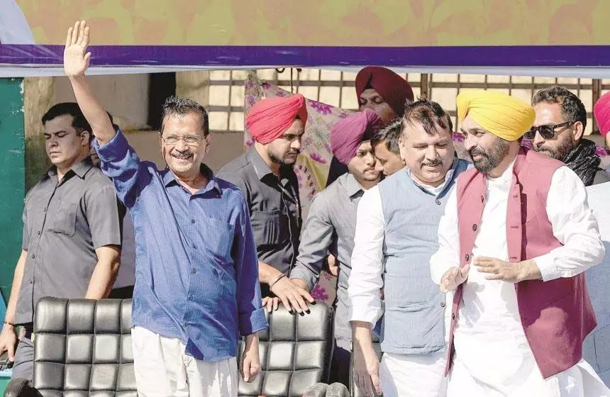 सिर्फ सीटें जीतना नहीं, राजनीति बदलना है: Kejriwal at Doda rally