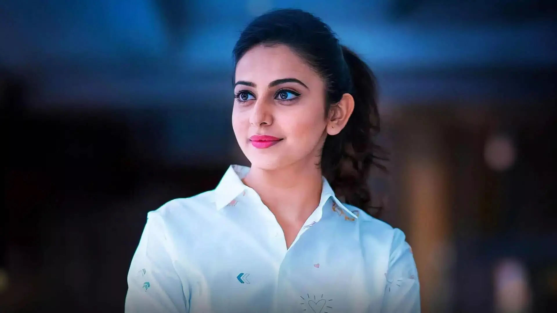 Rakul Preet Singh को बिना बताए प्रभास की फिल्म से बाहर कर दिया