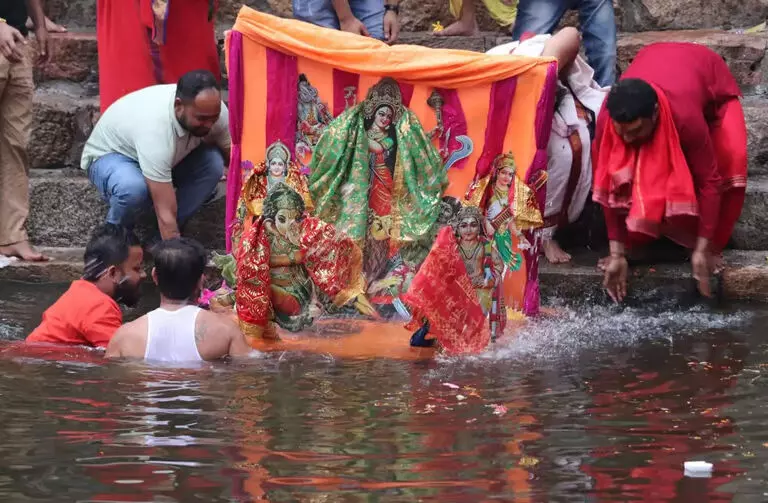 Assam : ग्वालपाड़ा में विसर्जन प्रक्रिया शांतिपूर्ण ढंग से संपन्न हुई