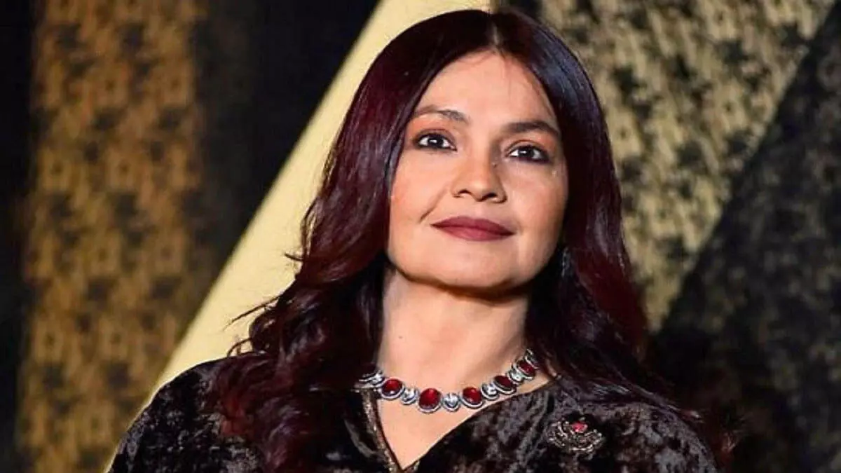 Pooja Bhatt नाराज़ थीं कि लोग सार्वजनिक स्थानों पर जय श्री राम के नारे लगा रहे